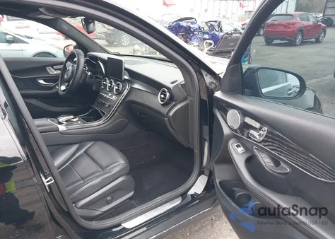 2018 Mercedes-Benz Glc 300 4Matic z USA, uszkodzony, nr VIN WDC0G4KB4JV065708